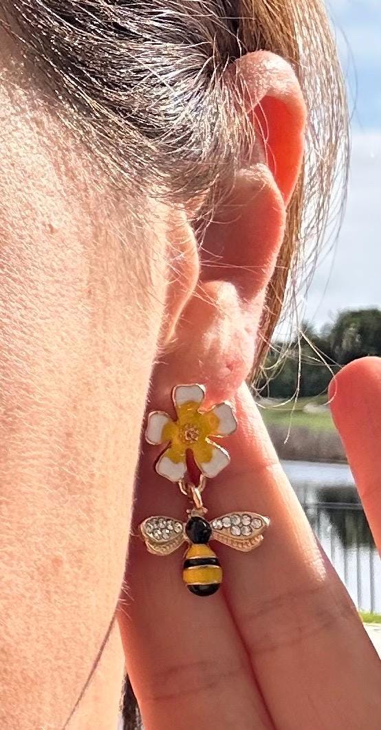 Bee Earrings Enamel with Zirconia