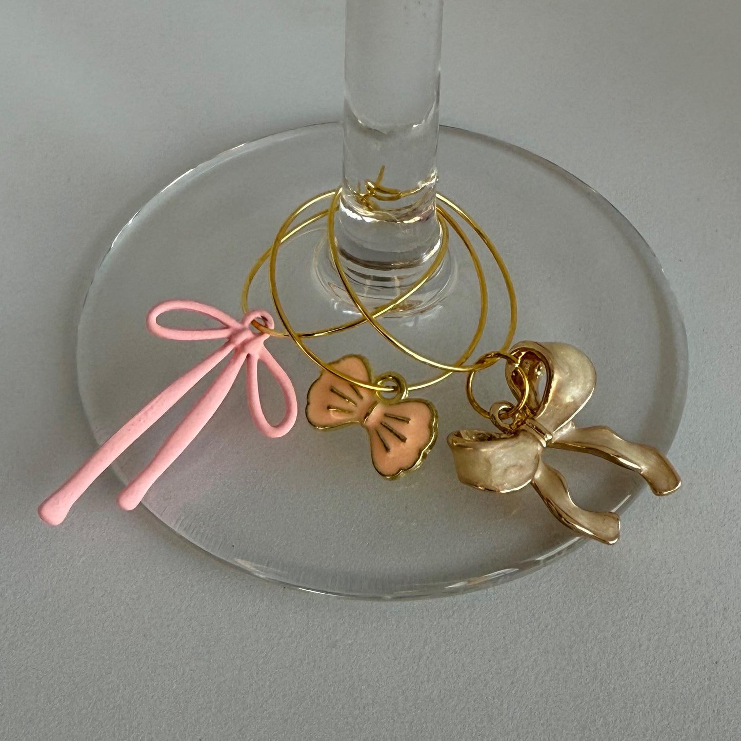 Coquette Bow Wine Glass Markers Bow Wine Charms Assorted Drink Marker Bow Wine Glass Charms Glass Decor Custom Wine Charm Drink Identifier